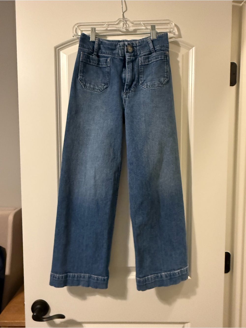 Pilcro Wide-Leg Cropped Jeans in Medium Blue